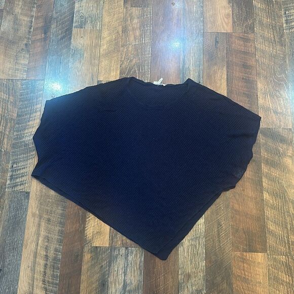 Eileen Fisher top S (3539) - Picture 9 of 9